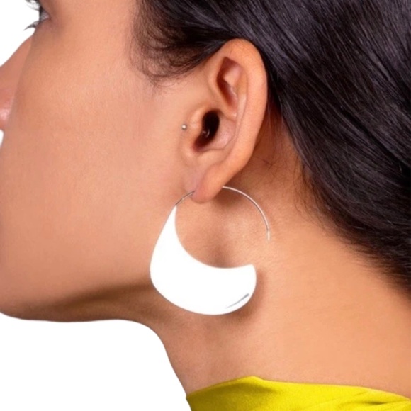Celine Disc Earrings - Picture 1 of 5